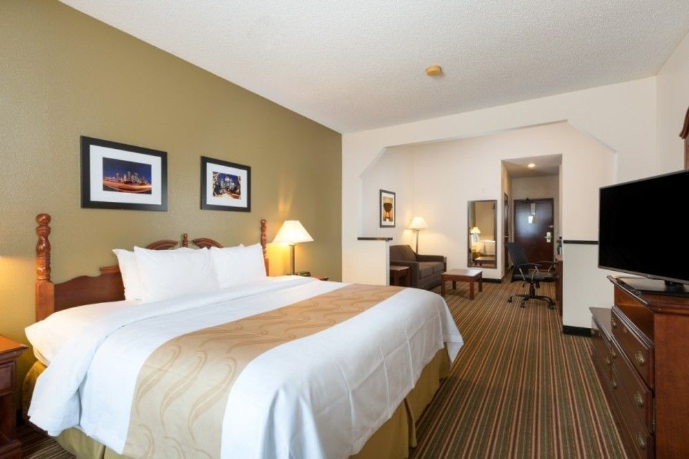 יוסטון Quality Inn & Suites West Chase מראה חיצוני תמונה